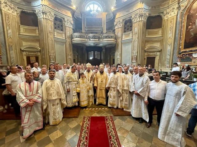 Doi ierarhi au slujit la hramul Parohiei Ortodoxe Române „Sfântul Ierarh Nicolae” din Torino