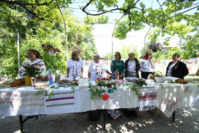 Manifestări religioase şi culturale de Ziua Salcâmului, la Andrieşeni