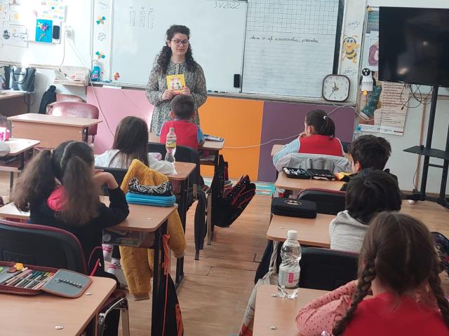 Pro Vita Iași desfășoară ample campanii Pro Viață pentru copii și tineri prin Centrul de Prevenție și Informare
