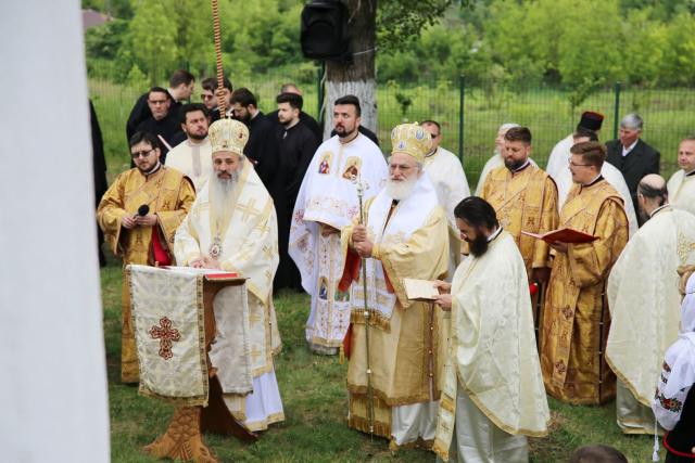 Mitropolitul Andreas, către credincioșii din Rusenii Noi: „Brațele Domnului sunt larg deschide și o inimă largă ne cuprinde pe toți”