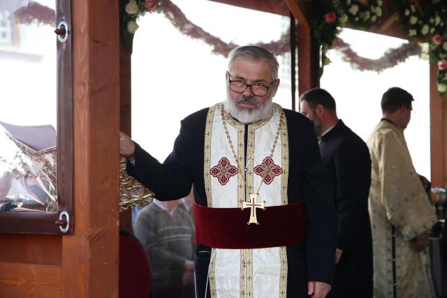 O biserică din 1849 a fost resfințită astăzi de Mitropolitul Moldovei și Bucovinei