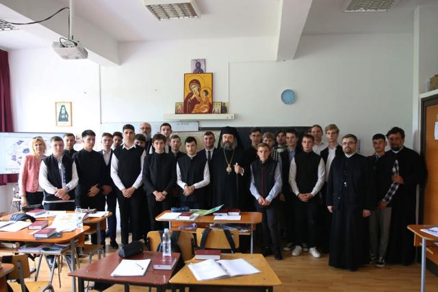 PS Nichifor Botoșăneanul a vizitat Seminarul Teologic din Iași