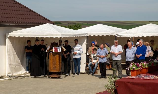 PS Nichifor Botoșăneanul, prezent la hramul Parohiei Săcărești