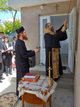 Slujbă arhierească la Parohia ieșeană Vulturi