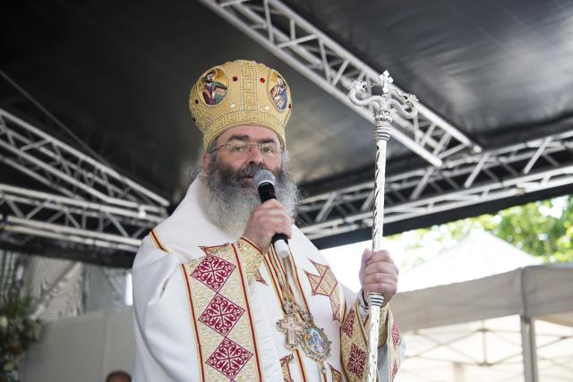 Șase ierarhi prezenți la slujbele de sfințire și binecuvântare ale ansamblului monahal de la Frumoasa