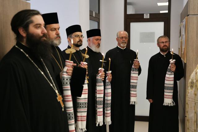Policlinica „Providența” s-a extins: Noua incintă a fost binecuvântată de Părintele Mitropolit Teofan