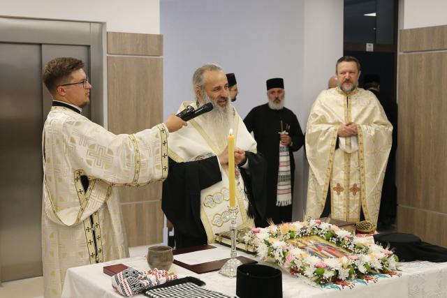 Policlinica „Providența” s-a extins: Noua incintă a fost binecuvântată de Părintele Mitropolit Teofan