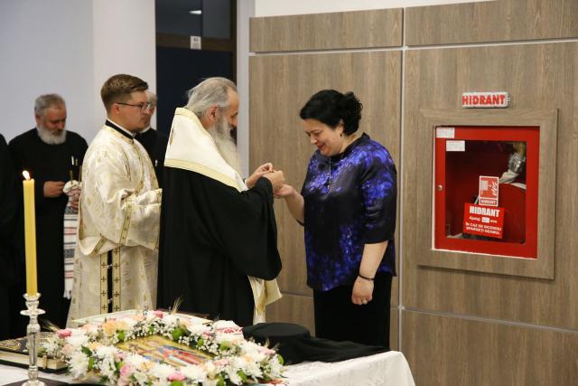 Policlinica „Providența” s-a extins: Noua incintă a fost binecuvântată de Părintele Mitropolit Teofan