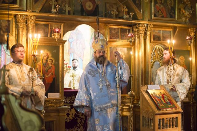 PS Părinte Nichifor Botoșăneanul s-a rugat împreună cu studenții teologi