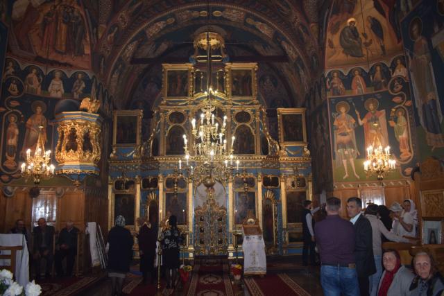 Slujbă misionară la Parohia „Duminica Tuturor Sfinților”, Corni I