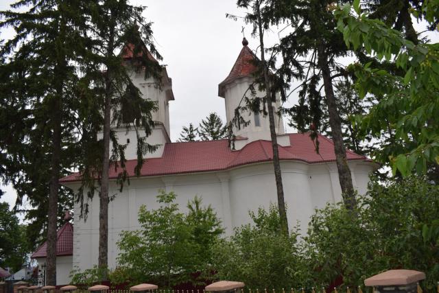Slujbă misionară la Parohia „Duminica Tuturor Sfinților”, Corni I