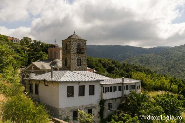 (Foto) Popas duhovnicesc la Schitul „Buna Vestire” (al Mănăstirii Xenofont) – Athos