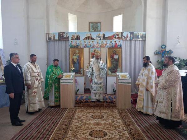 Slujire arhierească la Mănăstirea Chirilovca – Floreşti