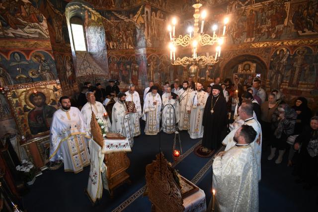 Liturghie arhierească la serbarea celui de-al doilea hram al Mănăstirii Humor
