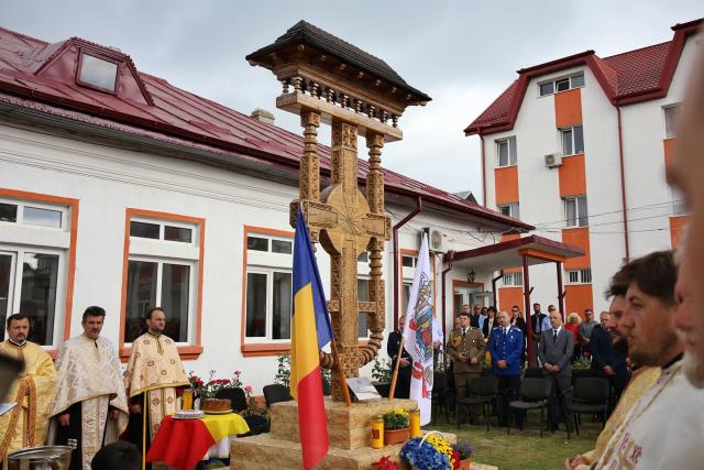 La Penitenciarul Botoșani s-a sfințit o troiță ridicată în memoria mărturisitorilor din temnițele comuniste