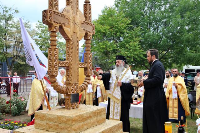 La Penitenciarul Botoșani s-a sfințit o troiță ridicată în memoria mărturisitorilor din temnițele comuniste