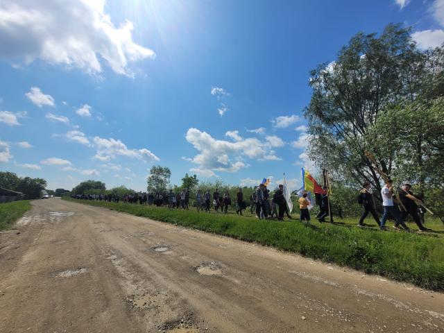 Credincioșii nemțeni merg în pelerinaj la hramul Mănăstirii Neamț