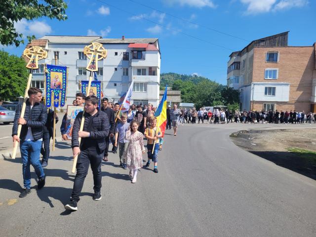 Credincioșii nemțeni merg în pelerinaj la hramul Mănăstirii Neamț