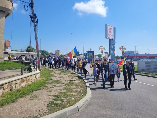 Credincioșii nemțeni merg în pelerinaj la hramul Mănăstirii Neamț