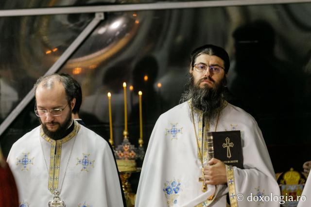 A doua zi de hram: PS Părinte Damaschin a săvârșit Slujba Privegherii în cinstea Sfântului Ioan cel Nou #HramSuceava2022