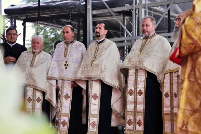 Nașterea Sfântului Ioan Botezătorul, sărbătoarea orașului de la poalele Pietricicăi: mii de oameni, împreună cu sfinții prin Piatra Neamț
