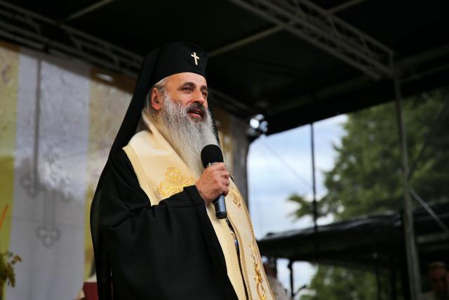 Nașterea Sfântului Ioan Botezătorul, sărbătoarea orașului de la poalele Pietricicăi: mii de oameni, împreună cu sfinții prin Piatra Neamț