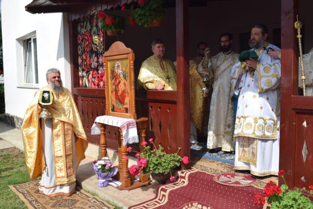 Slujbă arhierească în Parohia Joldești, comuna Vorona, Protopopiatul Botoșani