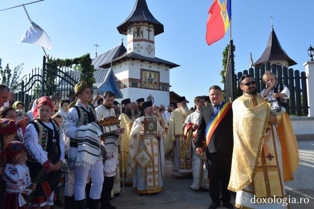 IPS Teofan a resfințit Biserica „Sfântul Nicolae și Sfântul Dimitrie” din Stănești – Lunca, Protopopiatul Botoșani