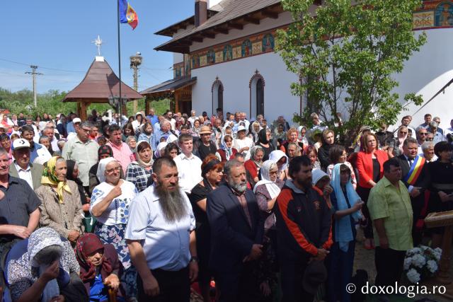 IPS Teofan a resfințit Biserica „Sfântul Nicolae și Sfântul Dimitrie” din Stănești – Lunca, Protopopiatul Botoșani
