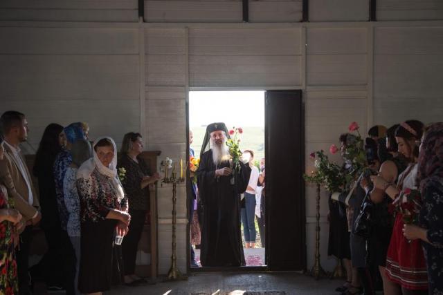 IPS Părinte Mitropolit Teofan, în vizită la noua Parohie „Buna Vestire” din Popricani-Iași