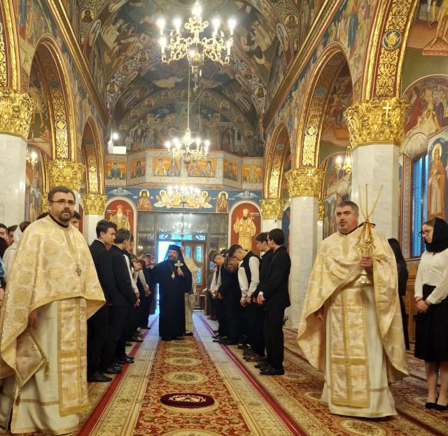 Preasfințitul Părinte Nichifor Botoșăneanul, la Seminarul Teologic „Veniamin Costachi” de la Mănăstirea Neamț