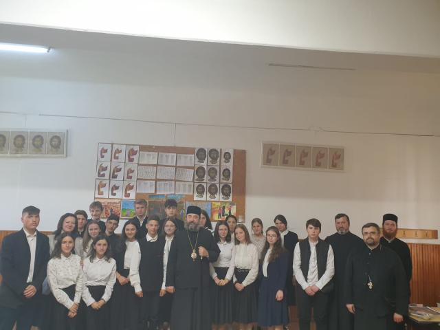 Preasfințitul Părinte Nichifor Botoșăneanul, la Seminarul Teologic „Veniamin Costachi” de la Mănăstirea Neamț