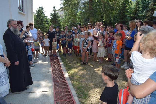 A început Școala de vară la Parohia Sfântul Ioan Botezătorul” din Botoșani