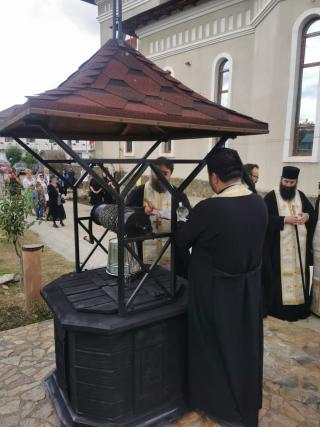 Biserica de la Breazu, în straie de sărbătoare