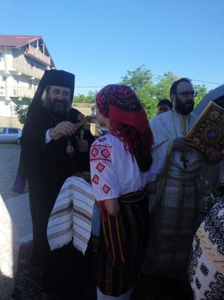 Biserica de la Breazu, în straie de sărbătoare