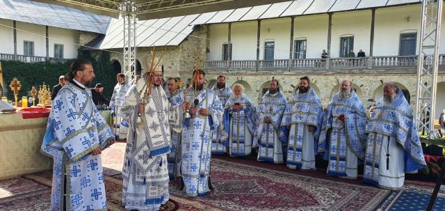 Hramul Sfintei Icoane a Maicii Domnului Îndrumătoarea de la Mănăstirea Neamț