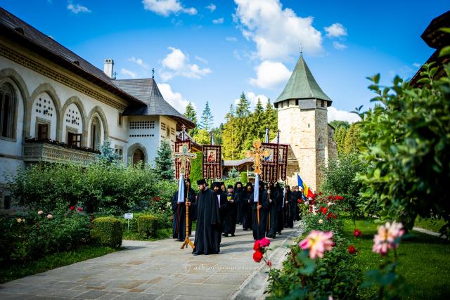 Arhimandritul Grigorie Halciuc a fost înmormântat la Mănăstirea Putna