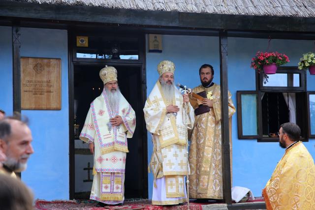 De 15 ani, Preafericitul Părinte Teoctist slujește în Împărăția Cerurilor: Doi ierarhi s-au rugat la Tocileni pentru sufletul celui de-al cincilea Patriarh al Bisericii Ortodoxe Române