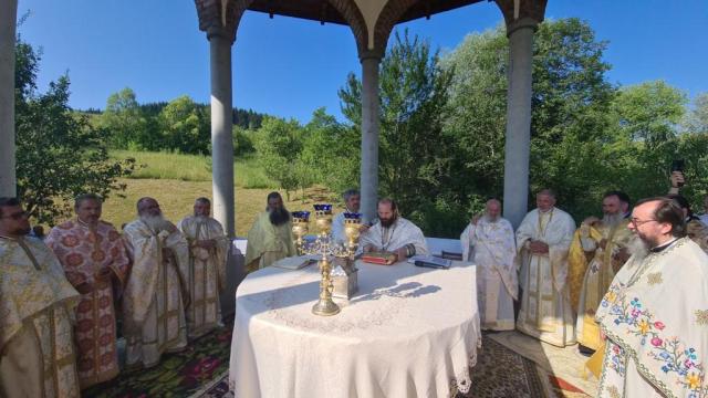 Sfântul Atanasie Athonitul, sărbătorit la Schitu Frumoasa, judeţul Bacău