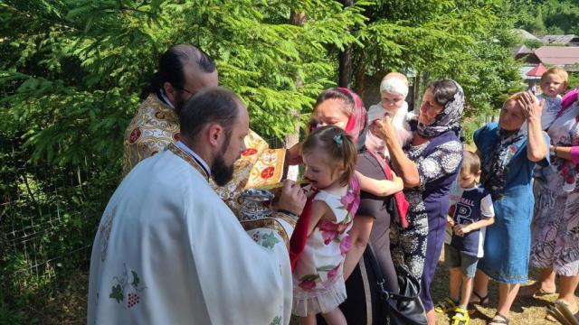 Sfântul Atanasie Athonitul, sărbătorit la Schitu Frumoasa, judeţul Bacău