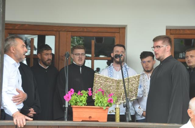 Bucurii duhovniceşti la Vicov de Sus - Est şi la Marginea
