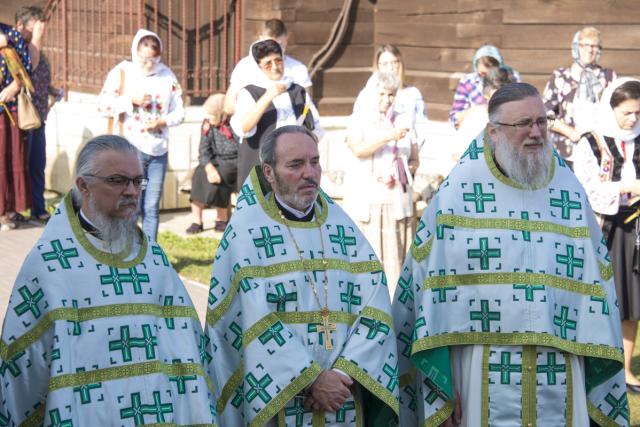 Momente istorice în satul Mănăstirea Neamț: prima Liturghie săvârșită de un arhiereu, în contextul aniversării a 200 de ani de la minunea Icoanei Maicii Domnului Îndrumătoarea