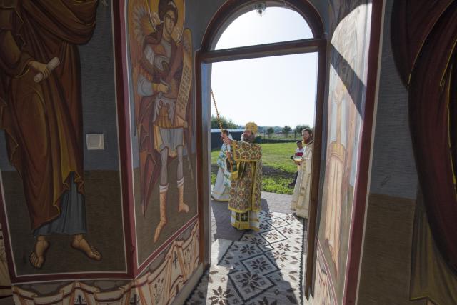 Momente istorice în satul Mănăstirea Neamț: prima Liturghie săvârșită de un arhiereu, în contextul aniversării a 200 de ani de la minunea Icoanei Maicii Domnului Îndrumătoarea