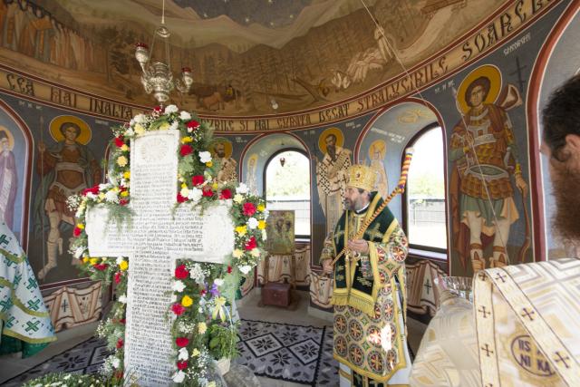 Momente istorice în satul Mănăstirea Neamț: prima Liturghie săvârșită de un arhiereu, în contextul aniversării a 200 de ani de la minunea Icoanei Maicii Domnului Îndrumătoarea
