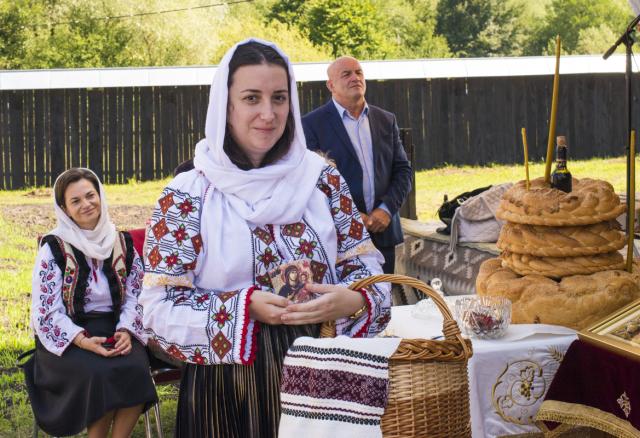 Momente istorice în satul Mănăstirea Neamț: prima Liturghie săvârșită de un arhiereu, în contextul aniversării a 200 de ani de la minunea Icoanei Maicii Domnului Îndrumătoarea