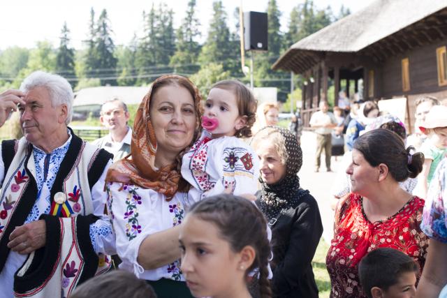 Momente istorice în satul Mănăstirea Neamț: prima Liturghie săvârșită de un arhiereu, în contextul aniversării a 200 de ani de la minunea Icoanei Maicii Domnului Îndrumătoarea
