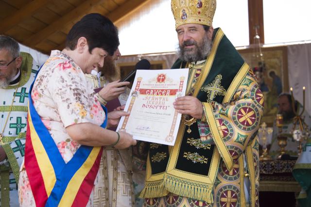 Momente istorice în satul Mănăstirea Neamț: prima Liturghie săvârșită de un arhiereu, în contextul aniversării a 200 de ani de la minunea Icoanei Maicii Domnului Îndrumătoarea