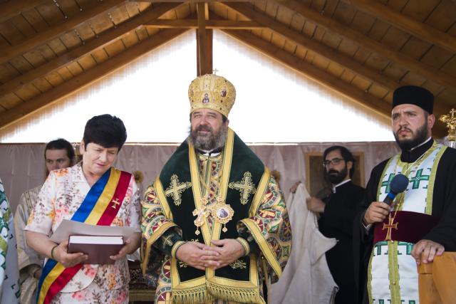 Momente istorice în satul Mănăstirea Neamț: prima Liturghie săvârșită de un arhiereu, în contextul aniversării a 200 de ani de la minunea Icoanei Maicii Domnului Îndrumătoarea