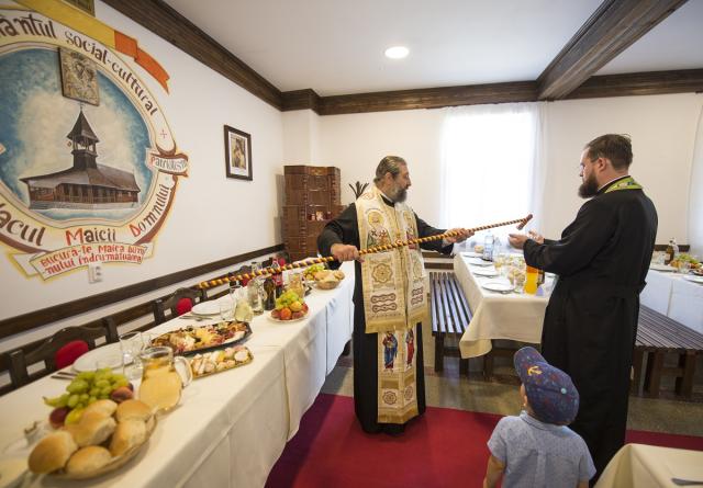 Momente istorice în satul Mănăstirea Neamț: prima Liturghie săvârșită de un arhiereu, în contextul aniversării a 200 de ani de la minunea Icoanei Maicii Domnului Îndrumătoarea