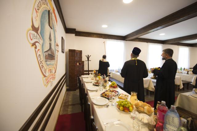 Momente istorice în satul Mănăstirea Neamț: prima Liturghie săvârșită de un arhiereu, în contextul aniversării a 200 de ani de la minunea Icoanei Maicii Domnului Îndrumătoarea